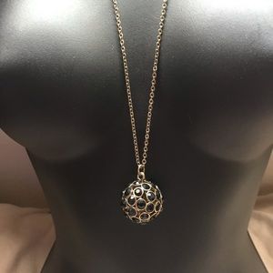 Fashion jewelry black and gold chain necklace